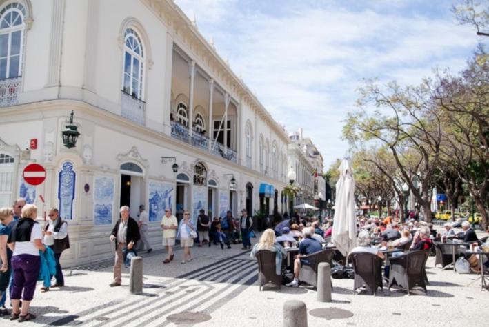 Central Funchal Apartment - Garden - Free Parking & Ac المظهر الخارجي الصورة